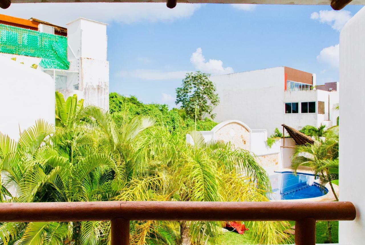Gorgeous With Pool E8 Playacar Phase 2 Villa Playa del Carmen
