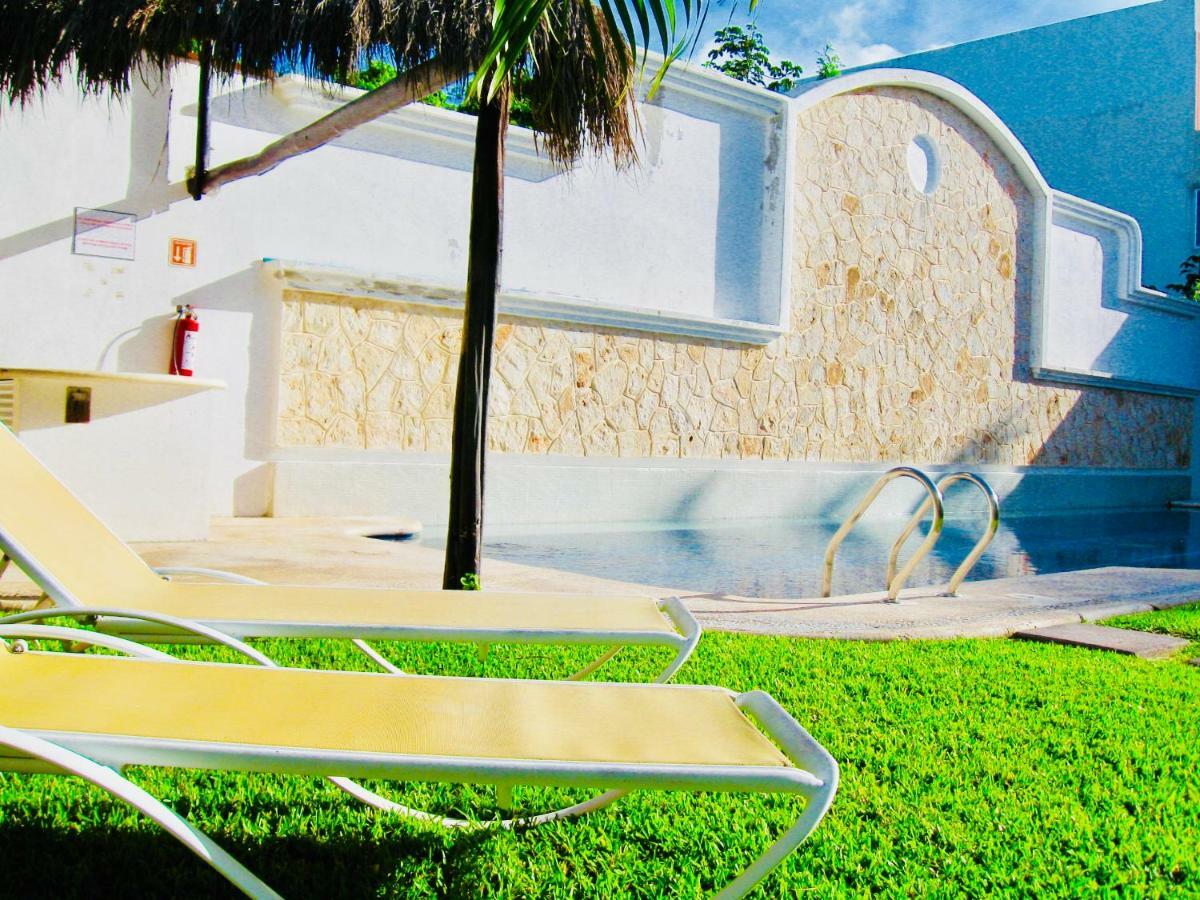 Gorgeous With Pool E8 Playacar Phase 2 Villa