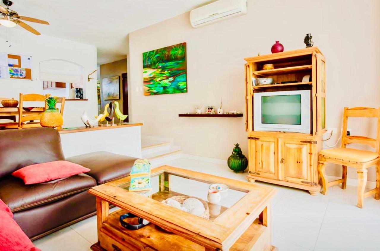 Villa Gorgeous With Pool E8 Playacar Phase 2 Playa del Carmen