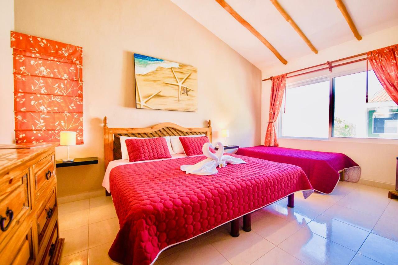 Gorgeous With Pool E8 Playacar Phase 2 Villa Playa del Carmen