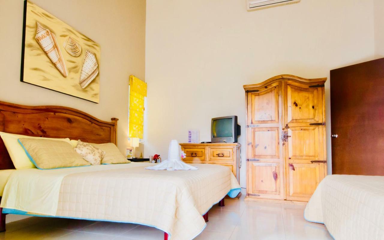 Gorgeous With Pool E8 Playacar Phase 2 Villa Playa del Carmen