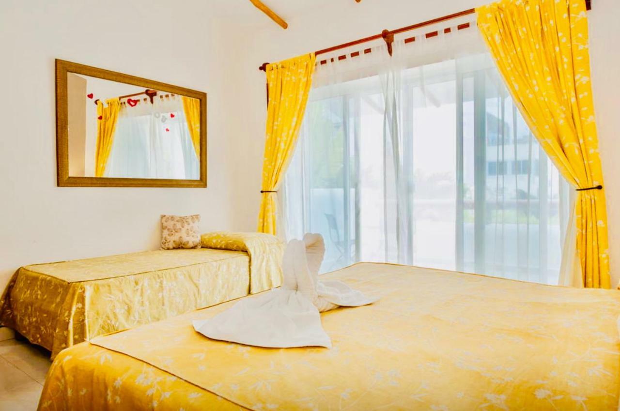 Gorgeous With Pool E8 Playacar Phase 2 Villa Playa del Carmen
